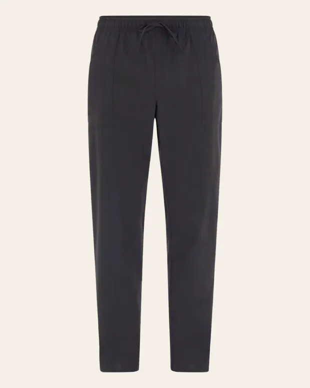 Crne pantalone sa učkurom